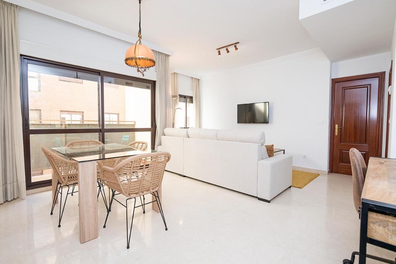 Bhost - Colon Appartement Málaga Buitenkant foto